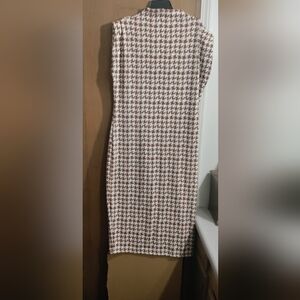 SHEIN Brown and White Houndstooth Midi Dress